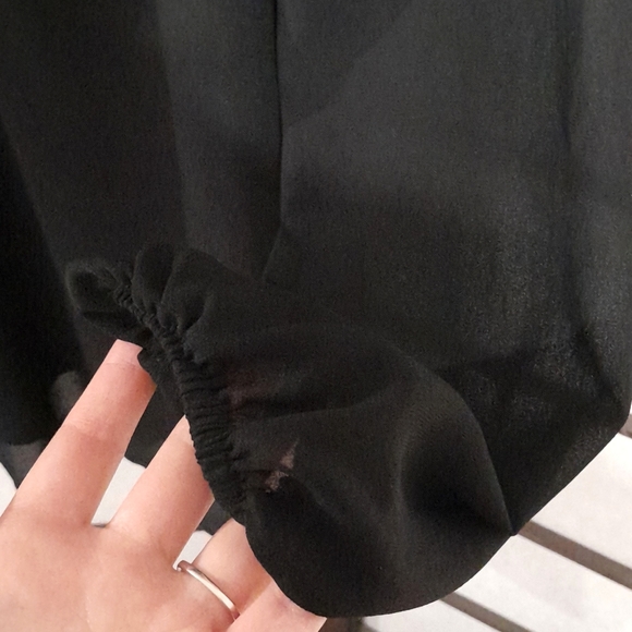 Women's Medium Black Cold Shoulder Halter Neck Blouse - Picture 5 of 6